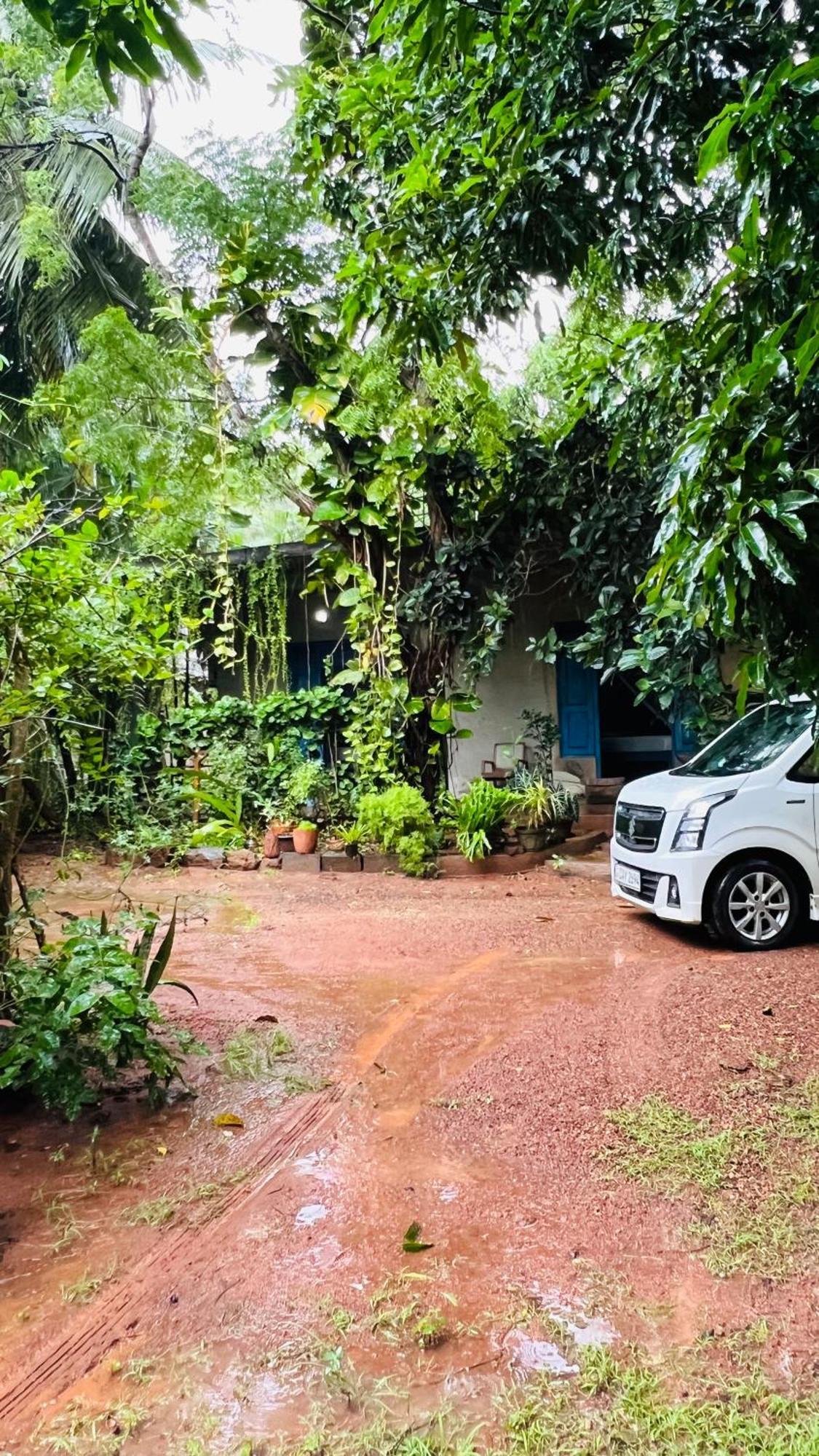Kataragama Homestay Eksteriør billede