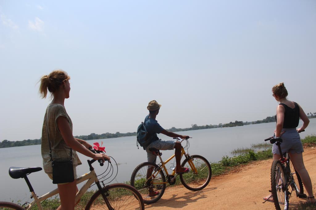 Kataragama Homestay Eksteriør billede